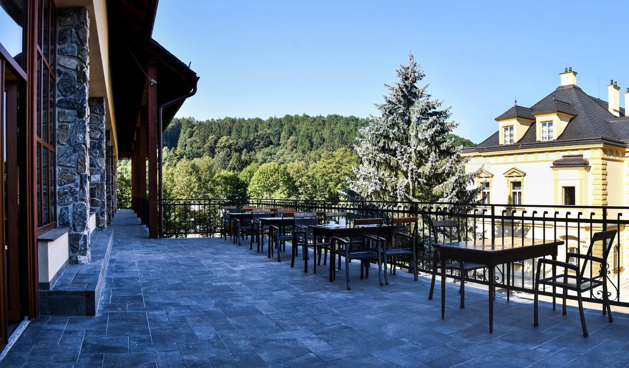 Resort Sobotín Eksteriør billede