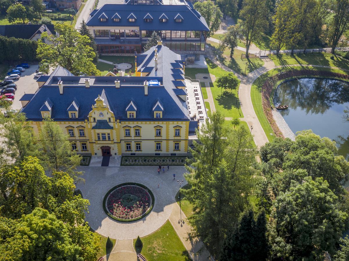 Resort Sobotín Eksteriør billede